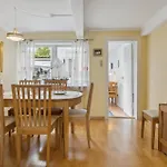2 Bedroom Lovely In
